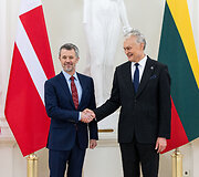 Danijos karalius Frederikas X, Gitanas Nausėda