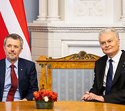 Danijos Karalius Frederikas X, Gitanas Nausėda