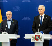 Juozas Olekas, Gitanas Nausėda