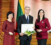 Vaida Aleknavičienė, Marijus &Scaron;idlauskas, Inga Ruginienė