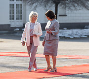 Eva Pavlova, Diana Nausėdienė