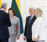 Diana Nausėdienė, Petras Pavelas, Eva Pavlova