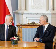 Petras Pavelas, Gitanas Nausėda