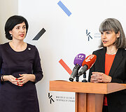 Vaida Aleknavičienė, Rita Valiukonytė