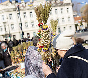 Verbų sekmadienio mugė prie Vilniaus Katedros