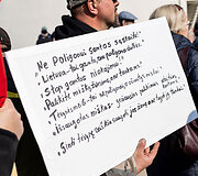 Sąjūdžio &bdquo;Už Lietuvos mi&scaron;kus&ldquo; mitingas prie&scaron; Kapčiamiesčio poligoną