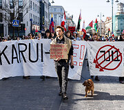 Protestas-eitynės prie&scaron; Lietuvos bendradarbiavimą Izraelio ir JAV karuose &bdquo;Karui &ndash; NE!&ldquo;