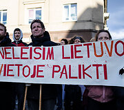 Protestas ,,&Scaron;alin rankas nuo laisvo žodžio&ldquo;