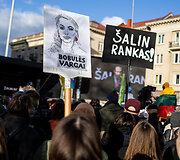 Protestas ,,&Scaron;alin rankas nuo laisvo žodžio&ldquo;