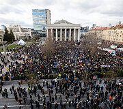 Protestas ,,&Scaron;alin rankas nuo laisvo žodžio&ldquo;
