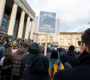 Protestas ,,&Scaron;alin rankas nuo laisvo žodžio&ldquo;