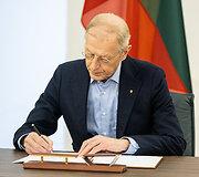 Algis Ka&scaron;ėta