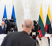Prezidento Gitano Nausėdos ir Estijos Prezidento Alaro Kariso bendra spaudos konferencija