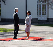 Gitanas Nausėda, Diana Nausėdienė