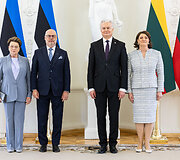 Sirje Karis, Alaras Karisas, Gitanas Nausėda, Diana Nausėdienė