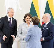 Gitanas Nausėda, Diana Nausėdienė, Alaras Karisas