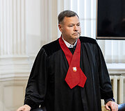 Užsidegančių siuntų bylos nagrinėjimas