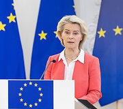Bendra Europos Komisijos Pirmininkės ir Baltijos &scaron;alių Prezidentų spaudos konferencija Prezidento rūmuose