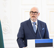 Bendra Europos Komisijos Pirmininkės ir Baltijos &scaron;alių Prezidentų spaudos konferencija Prezidento rūmuose