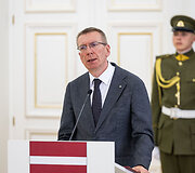 Bendra Europos Komisijos Pirmininkės ir Baltijos &scaron;alių Prezidentų spaudos konferencija Prezidento rūmuose