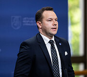 Inga Ruginienė susitiko su ekonomikos ir inovacijų ministru Edvinu Grik&scaron;u, vidaus reikalų ministru Vladislavu Kondratovičiumi ir kra&scaron;to apsaugos ministru Robertu Kaunu