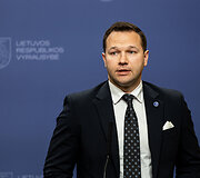 Inga Ruginienė susitiko su ekonomikos ir inovacijų ministru Edvinu Grik&scaron;u, vidaus reikalų ministru Vladislavu Kondratovičiumi ir kra&scaron;to apsaugos ministru Robertu Kaunu
