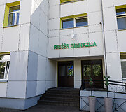 Rie&scaron;ės gimnazija