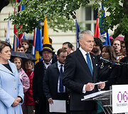 Pagarbos eisena Vilniuje nuo Nepriklausomybės aik&scaron;tės iki Aukų gatvės, okupacijos, genocido ir sovietmečio represijų aukų pagerbimo ceremonija prie paminklų politiniams kaliniams ir tremtiniams