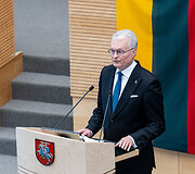Gitanas Nausėda skaito metinį prane&scaron;imą 