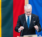 Gitanas Nausėda skaito metinį prane&scaron;imą 