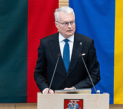 Gitanas Nausėda skaito metinį prane&scaron;imą 