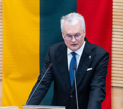 Gitanas Nausėda skaito metinį prane&scaron;imą 