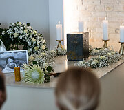 Atsisveikinimas su poetu Aidu Marčėnu