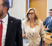 Naujoji, M. Sinkevičiaus vadovaujama, vyriausybė susirinko į pirmąjį posėdį
