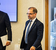 Naujoji, M. Sinkevičiaus vadovaujama, vyriausybė susirinko į pirmąjį posėdį
