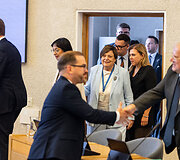 Naujoji, M. Sinkevičiaus vadovaujama, vyriausybė susirinko į pirmąjį posėdį