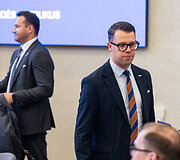 Naujoji, M. Sinkevičiaus vadovaujama, vyriausybė susirinko į pirmąjį posėdį