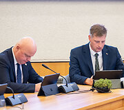 Naujoji, M. Sinkevičiaus vadovaujama, vyriausybė susirinko į pirmąjį posėdį