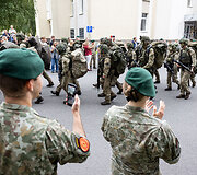 Generolo Jono Žemaičio Lietuvos karo akademijos kariūnai pėsčiomis grįžo po dviejų savaičių pratybų