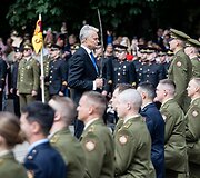 Generolo Jono Žemaičio Lietuvos karo akademijos absolventams &ndash; pirmojo karininko &ndash; leitenanto &ndash; laipsnio suteikimas S. Daukanto aik&scaron;tėje