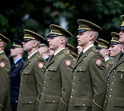 Generolo Jono Žemaičio Lietuvos karo akademijos absolventams &ndash; pirmojo karininko &ndash; leitenanto &ndash; laipsnio suteikimas S. Daukanto aik&scaron;tėje