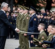 Generolo Jono Žemaičio Lietuvos karo akademijos absolventams &ndash; pirmojo karininko &ndash; leitenanto &ndash; laipsnio suteikimas S. Daukanto aik&scaron;tėje