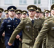Generolo Jono Žemaičio Lietuvos karo akademijos absolventams &ndash; pirmojo karininko &ndash; leitenanto &ndash; laipsnio suteikimas S. Daukanto aik&scaron;tėje