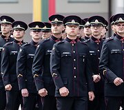 Generolo Jono Žemaičio Lietuvos karo akademijos absolventams &ndash; pirmojo karininko &ndash; leitenanto &ndash; laipsnio suteikimas S. Daukanto aik&scaron;tėje