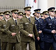 Generolo Jono Žemaičio Lietuvos karo akademijos absolventams &ndash; pirmojo karininko &ndash; leitenanto &ndash; laipsnio suteikimas S. Daukanto aik&scaron;tėje