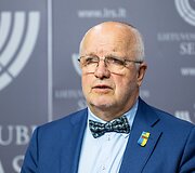 Neeilinė Seimo sesija dėl prezidento vetuoto &Scaron;vietimo įstatymo, numatančio reikalavimus de&scaron;imtokams įgyti pagrindinį i&scaron;silavinimą 