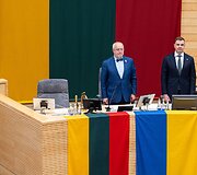 Neeilinė Seimo sesija dėl prezidento vetuoto &Scaron;vietimo įstatymo, numatančio reikalavimus de&scaron;imtokams įgyti pagrindinį i&scaron;silavinimą 
