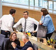 Neeilinė Seimo sesija dėl prezidento vetuoto &Scaron;vietimo įstatymo, numatančio reikalavimus de&scaron;imtokams įgyti pagrindinį i&scaron;silavinimą 