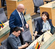 Neeilinė Seimo sesija dėl prezidento vetuoto &Scaron;vietimo įstatymo, numatančio reikalavimus de&scaron;imtokams įgyti pagrindinį i&scaron;silavinimą 