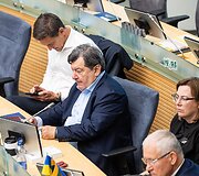 Neeilinė Seimo sesija dėl prezidento vetuoto &Scaron;vietimo įstatymo, numatančio reikalavimus de&scaron;imtokams įgyti pagrindinį i&scaron;silavinimą 